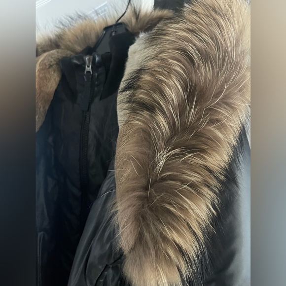 Mackage Down Jacket with Finland Raccoon Fur Collar Hood - Large - Picture 10 of 14
